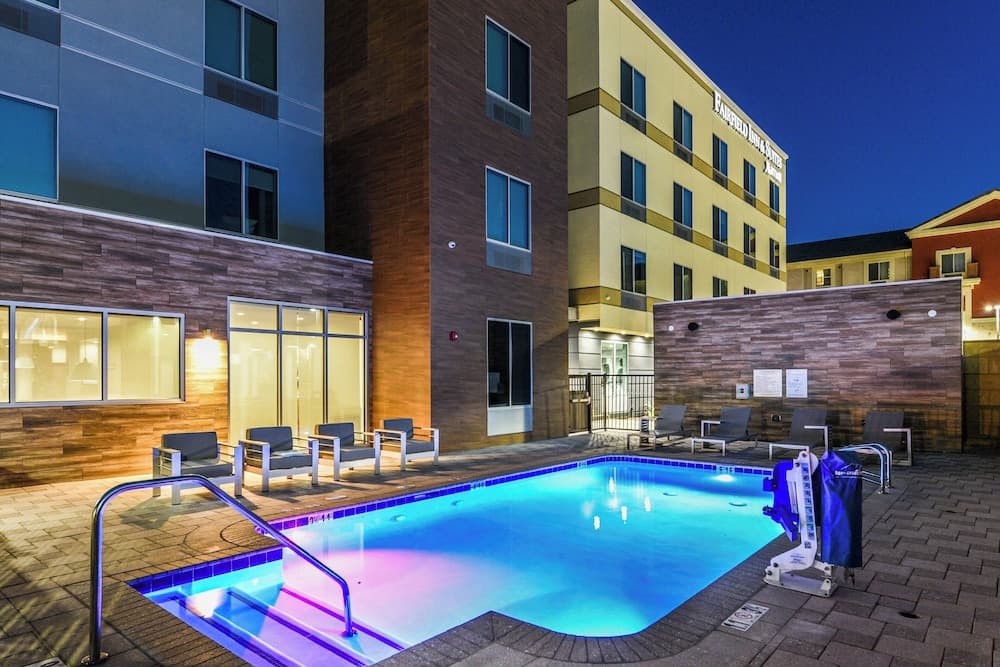 Fairfield by Marriott Inn & Suites Ontario Rancho Cucamonga - Airport shuttle hotel near ONT