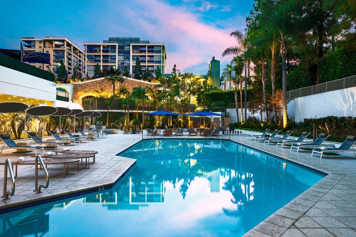 Irvine Marriott - Airport shuttle hotel near SNA